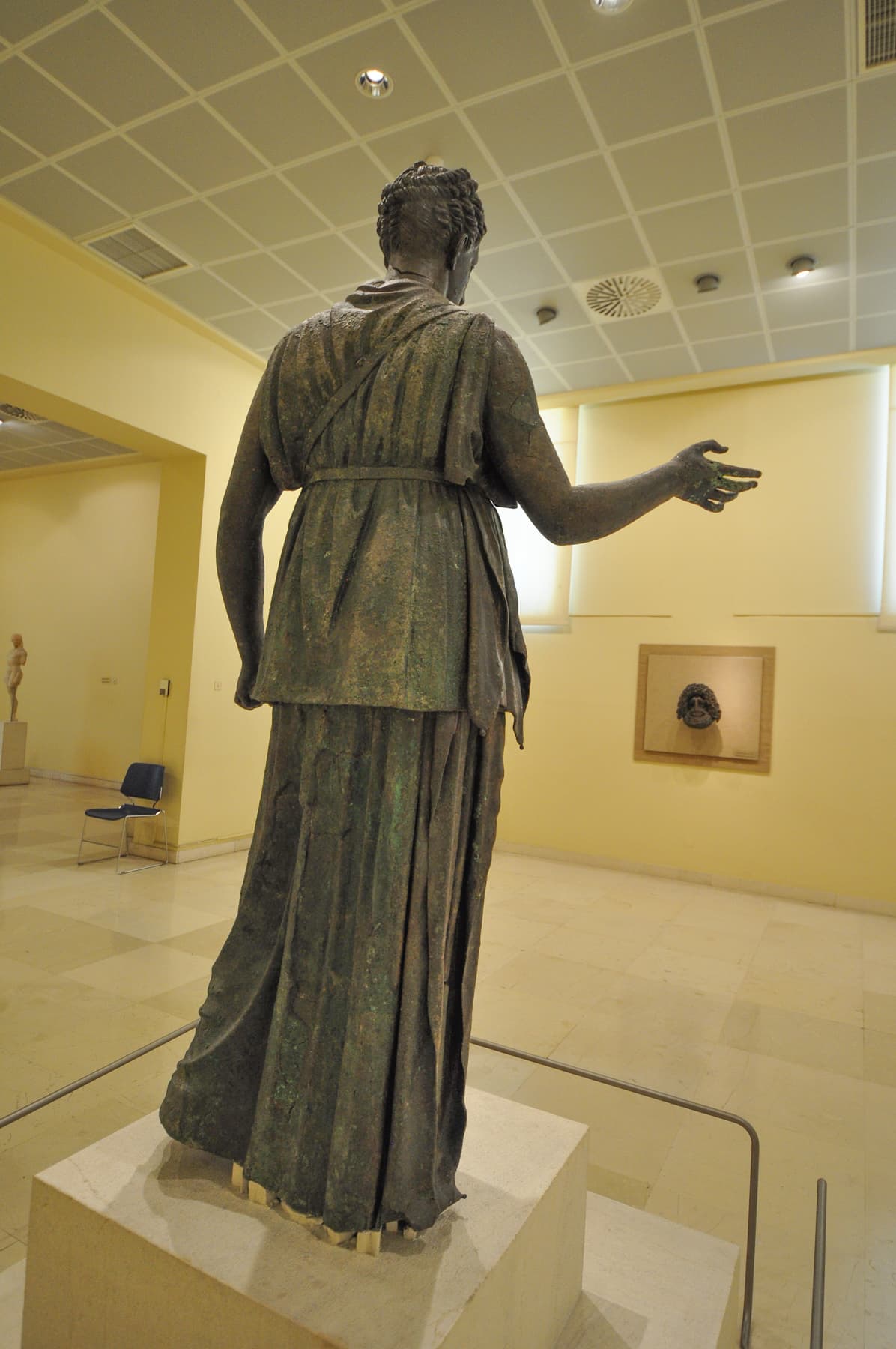 Artemis A Back