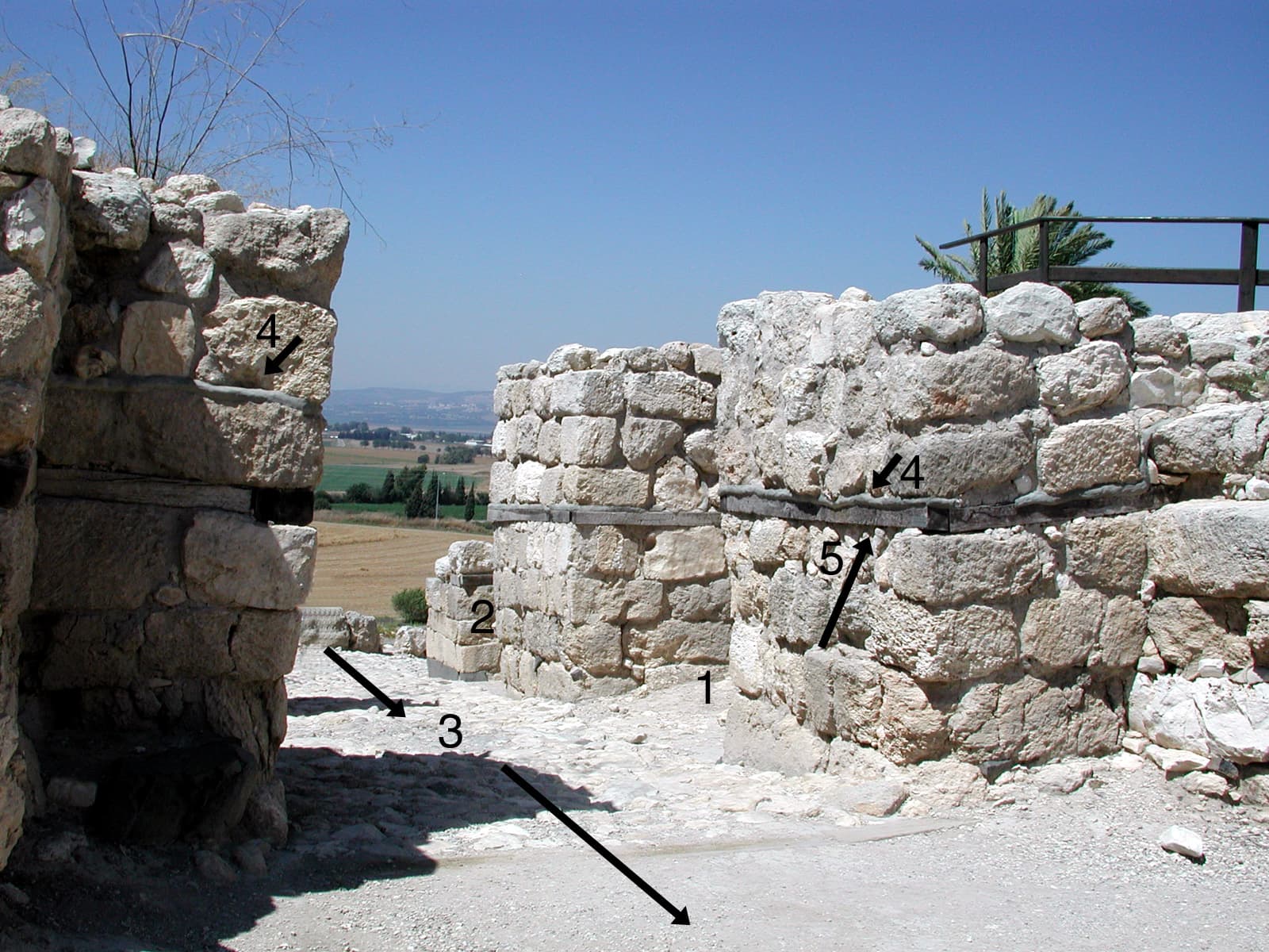 Middle/Late Bronze Gate 2