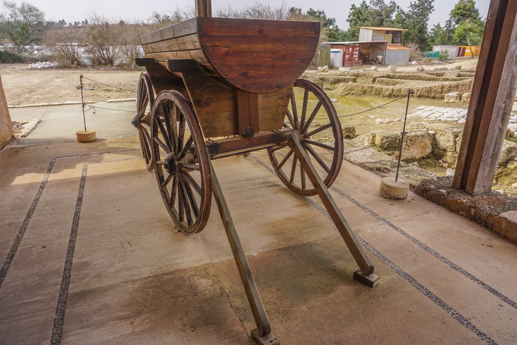 Roman Cart Front