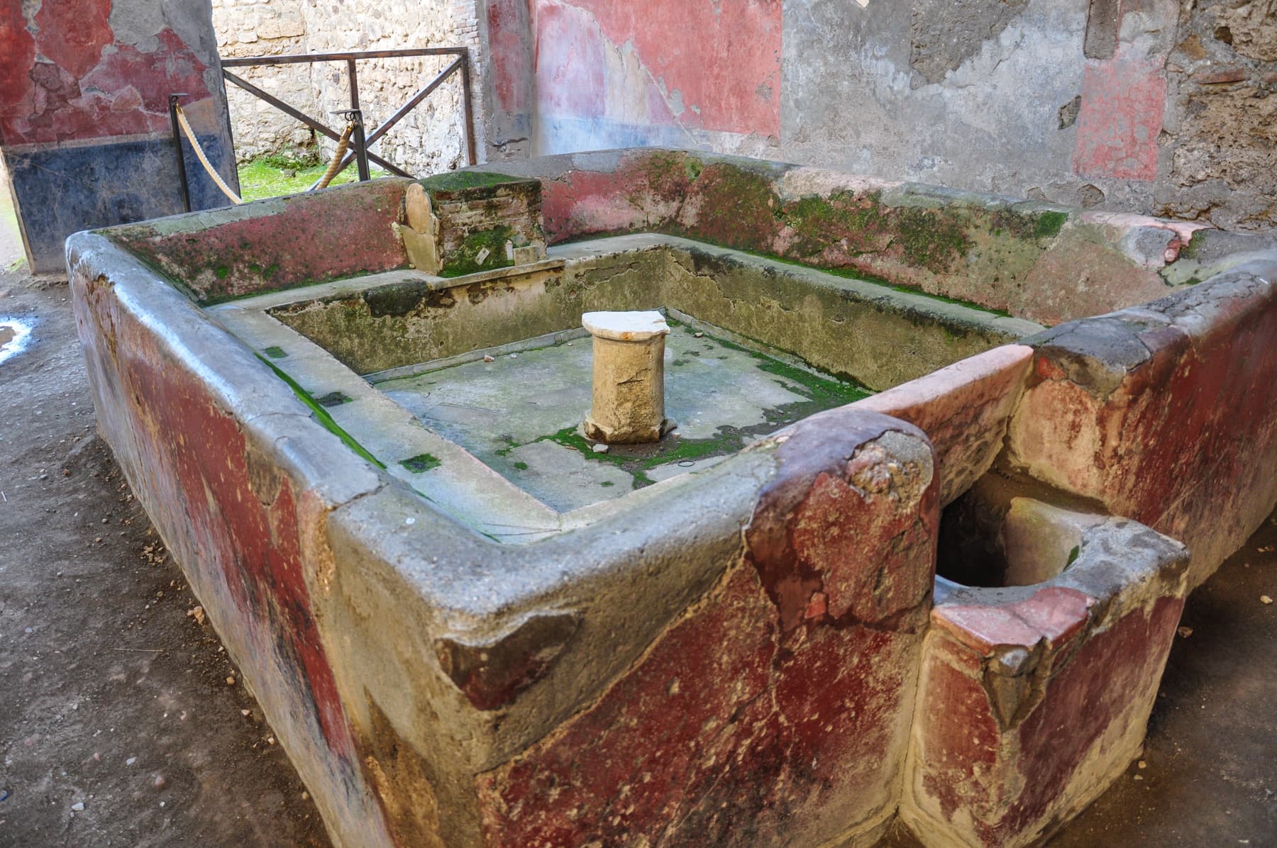 Fullonica Fresh Water Tub