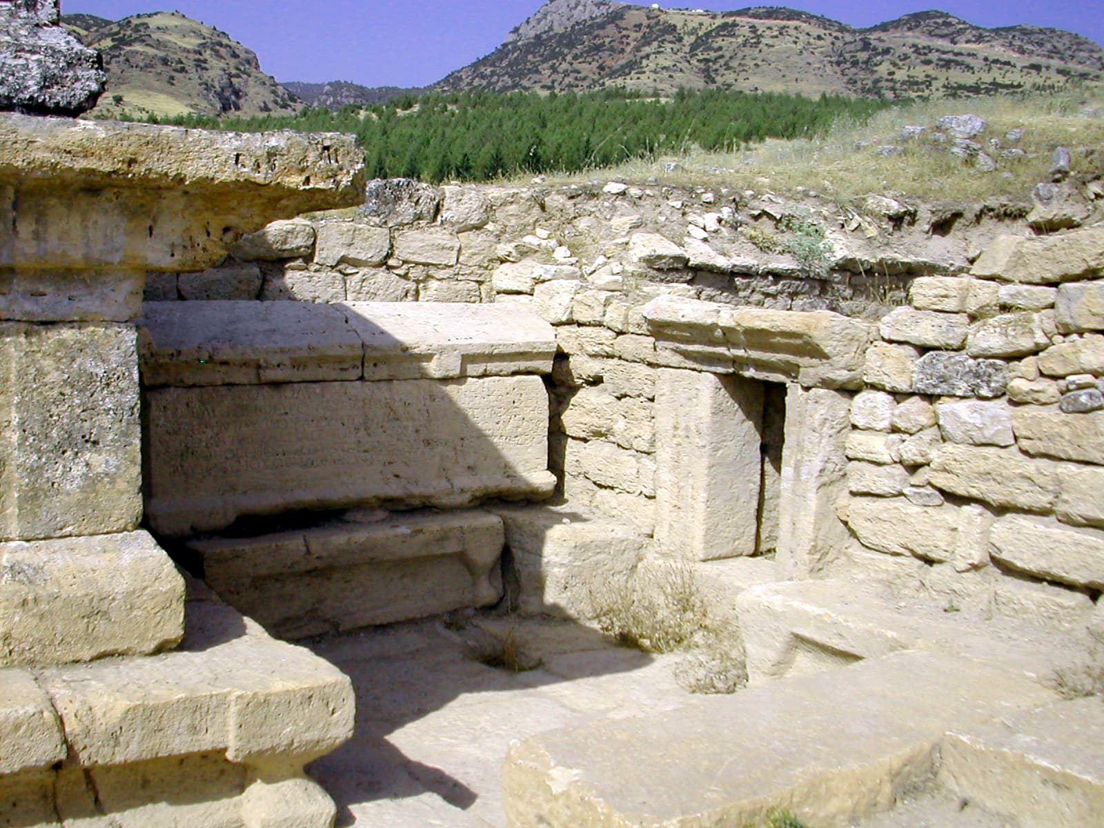 Tomb Complex (1)