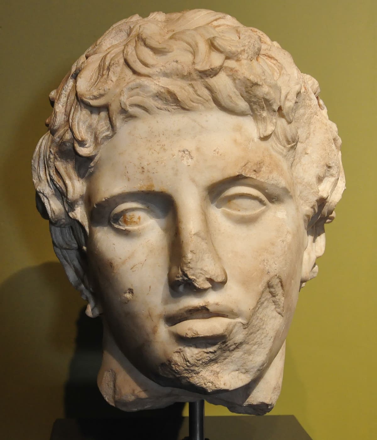 Heroon Head